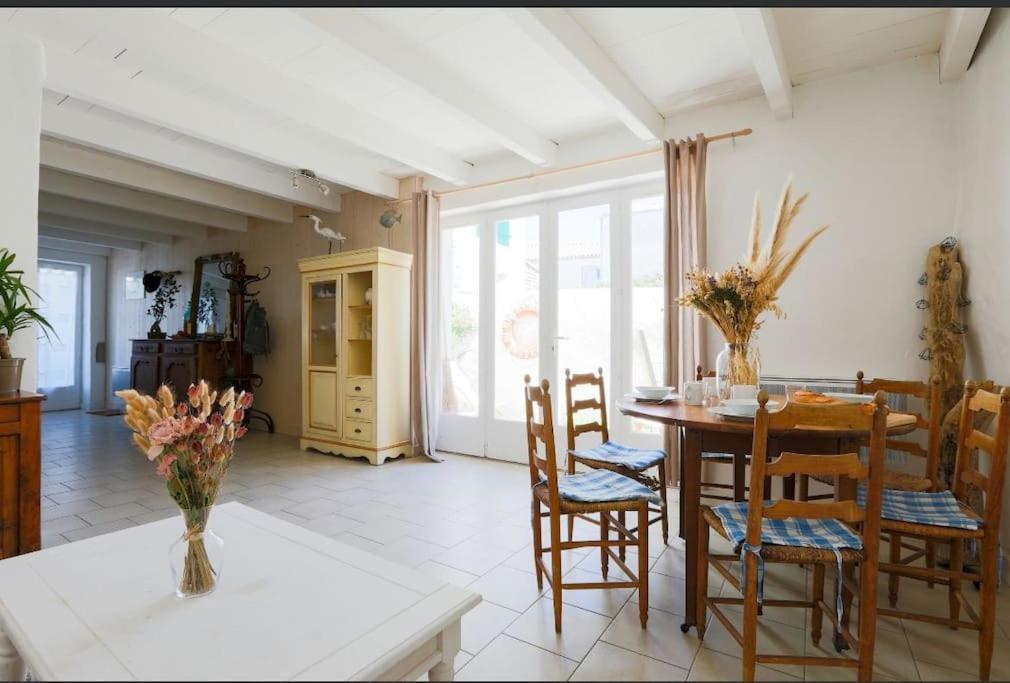 Maison De Charme A La Couarde-Sur-Mer Esterno foto